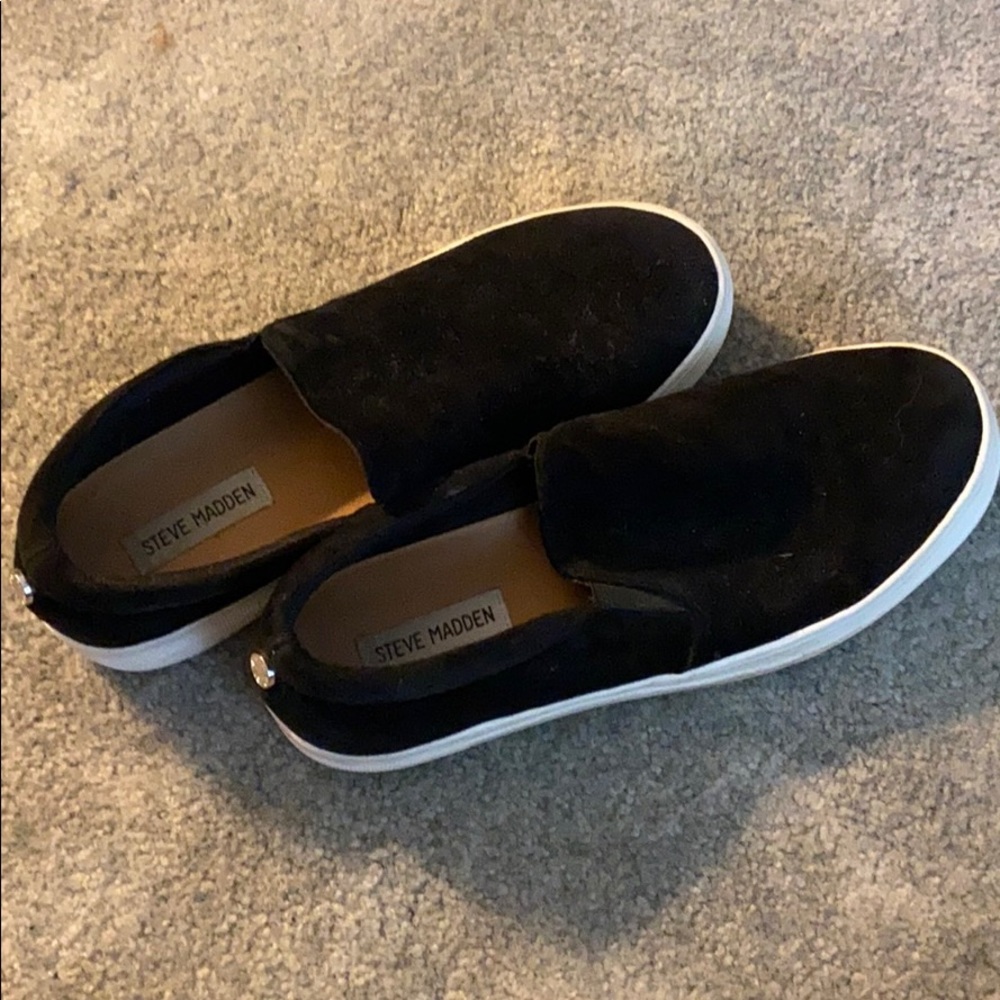 Steve Madden Black Slip Ons